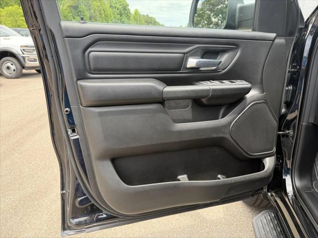 2026 Ram 1500 Express Crew Cab 4x4 5'7" Box