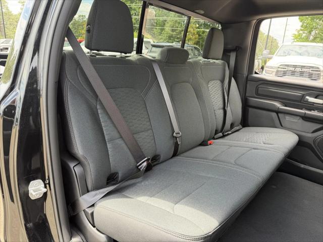 2026 Ram 1500 Express Crew Cab 4x4 5'7" Box