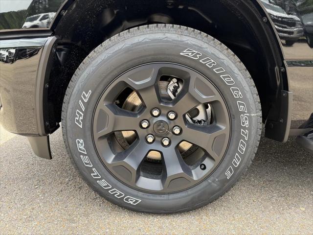 2026 Ram 1500 Express Crew Cab 4x4 5'7" Box