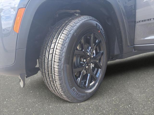 2026 Jeep Grand Cherokee Altitude 4x4
