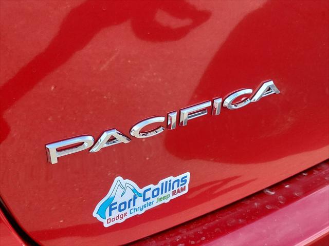 2026 Chrysler Pacifica Select AWD