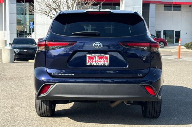 2025 Toyota Highlander LE - Photo 7