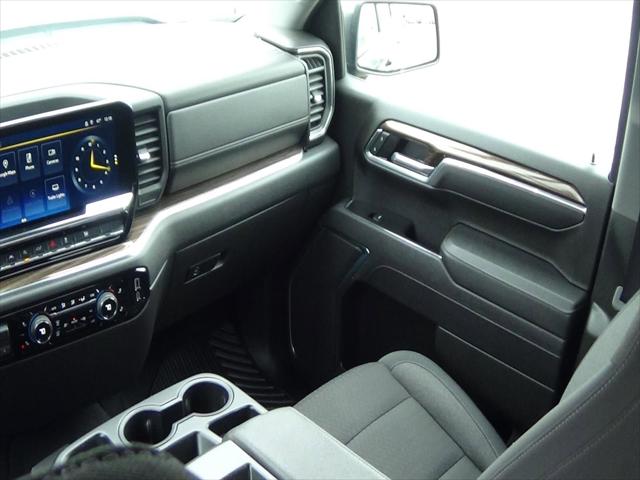 2025 Chevrolet Silverado 1500 4WD Crew Cab Standard Bed LT