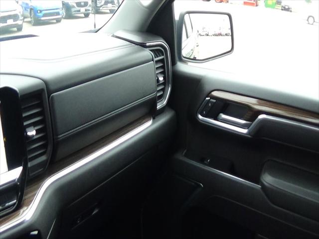 2025 Chevrolet Silverado 1500 4WD Crew Cab Standard Bed LT