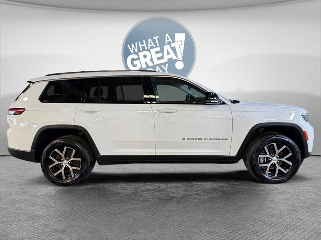 2023 Jeep Grand Cherokee L Limited 4x4 2023 Jeep Grand Cherokee L Limited 4x4