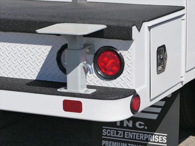 2026 RAM Ram 3500 Chassis Cab RAM 3500 TRADESMAN CREW CAB CHASSIS 4X4 60 CA