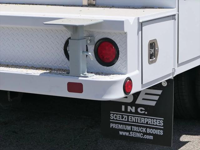 2026 RAM 3500 Chassis RAM 3500 TRADESMAN CREW CAB CHASSIS 4X4 60 CA