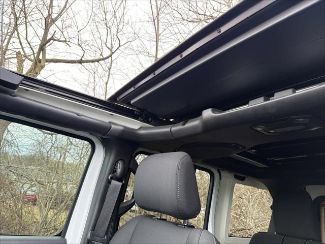 2023 Jeep Wrangler 4-Door Willys 4x4