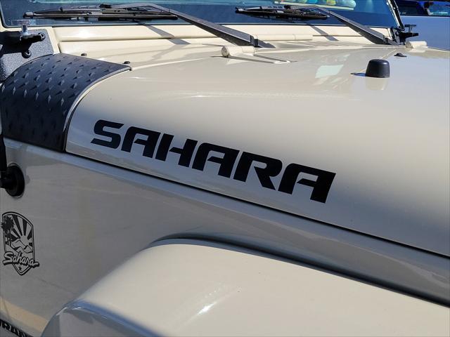 2011 Jeep Wrangler Sahara 2011 Jeep Wrangler Sahara