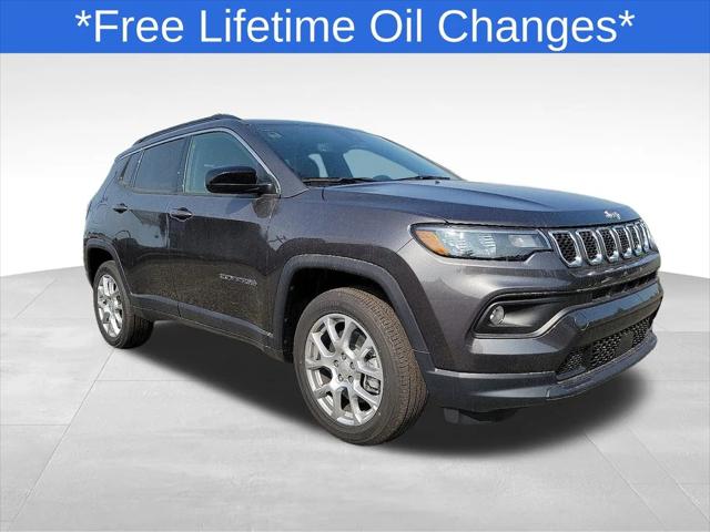 2023 Jeep Compass Latitude Lux FWD
