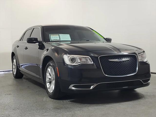 2019 Chrysler 300 Touring