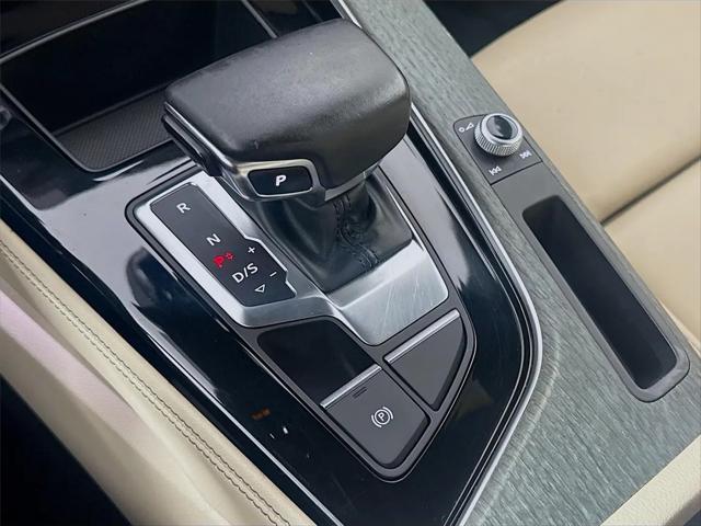 2023 Audi A4 Premium Plus 45 TFSI S line quattro S tronic