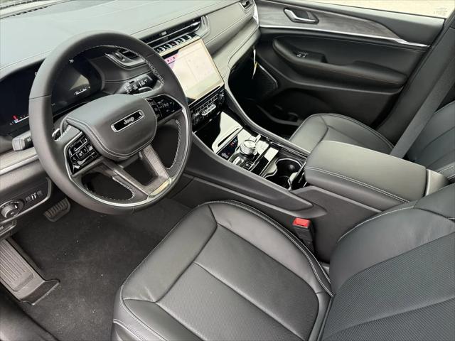 2025 Jeep Grand Cherokee L Overland 4x4