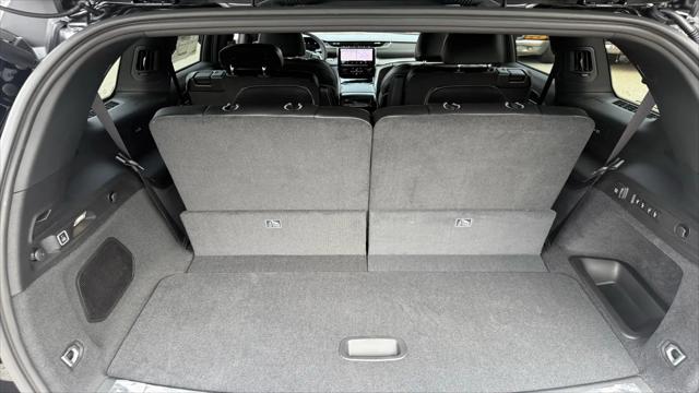 2025 Jeep Grand Cherokee L Overland 4x4