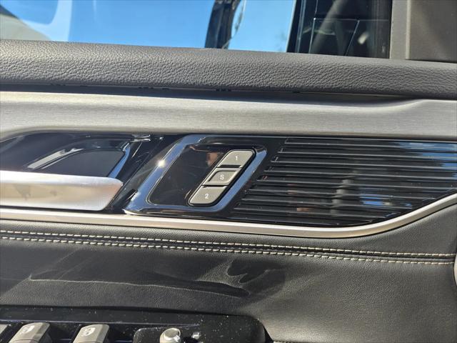 2025 Jeep Wagoneer Carbide 4x4