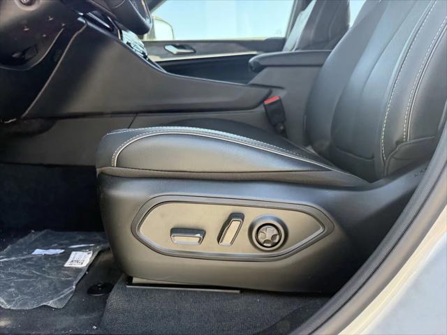 2025 Jeep Grand Cherokee L Overland 4x4