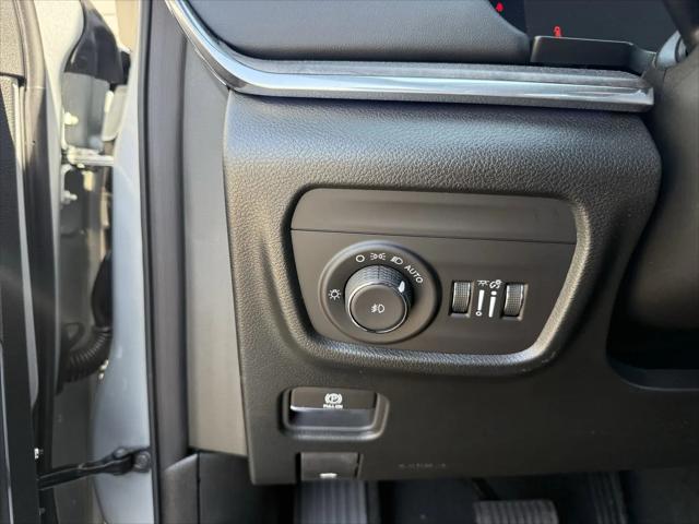 2025 Jeep Grand Cherokee L Overland 4x4