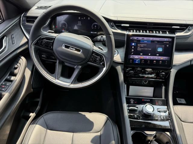 2025 Jeep Grand Cherokee L Overland 4x4