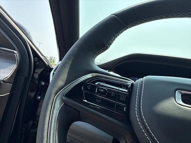 2025 Jeep Grand Cherokee L Overland 4x4