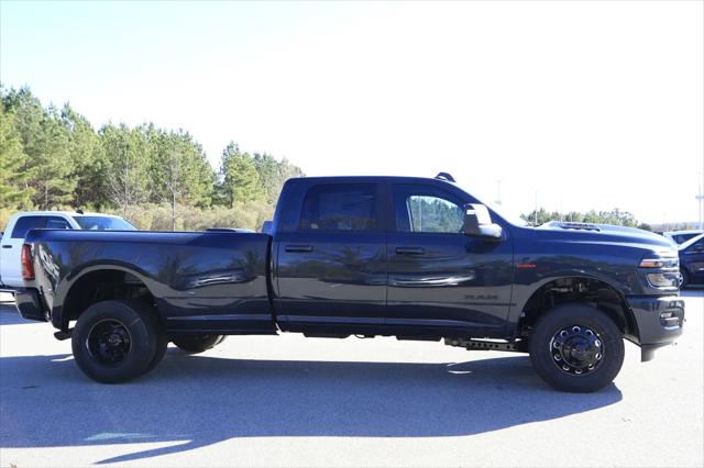 2026 Ram 3500 Laramie Crew Cab 4x4 8' Box