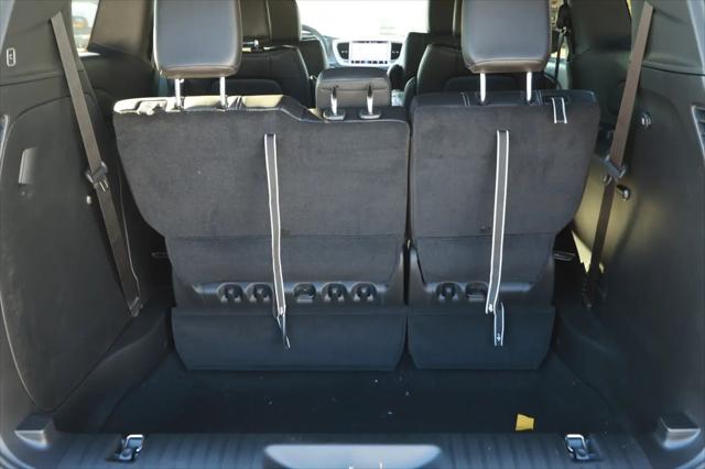 2026 Chrysler Voyager LX