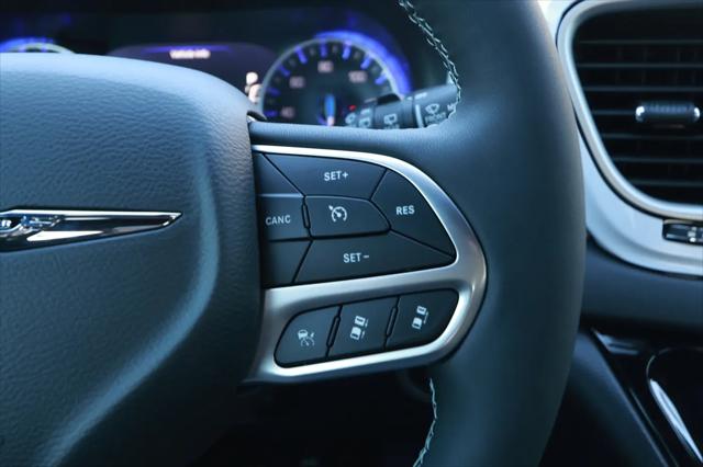 2026 Chrysler Voyager LX