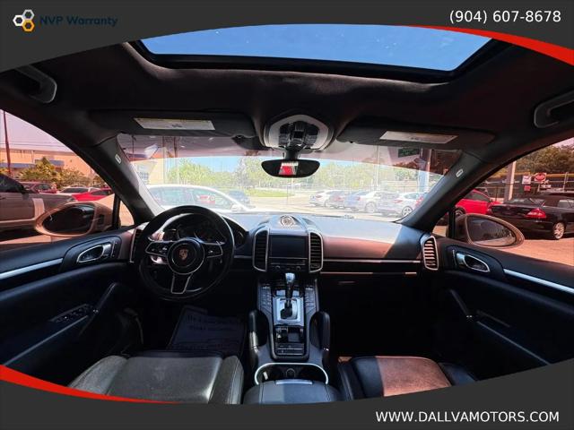 2016 Porsche Cayenne Cayenne