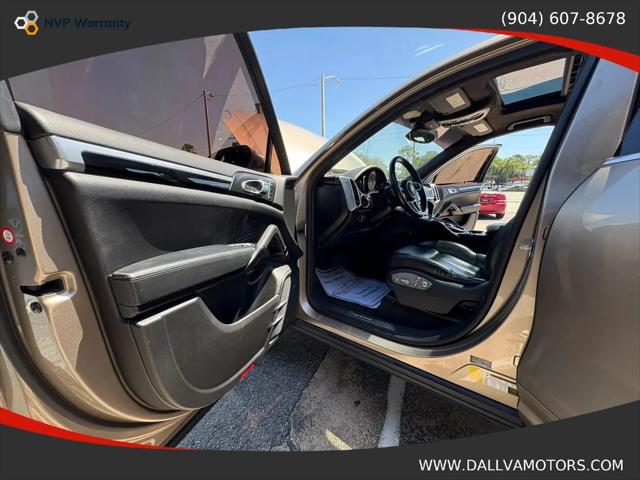 2016 Porsche Cayenne Cayenne