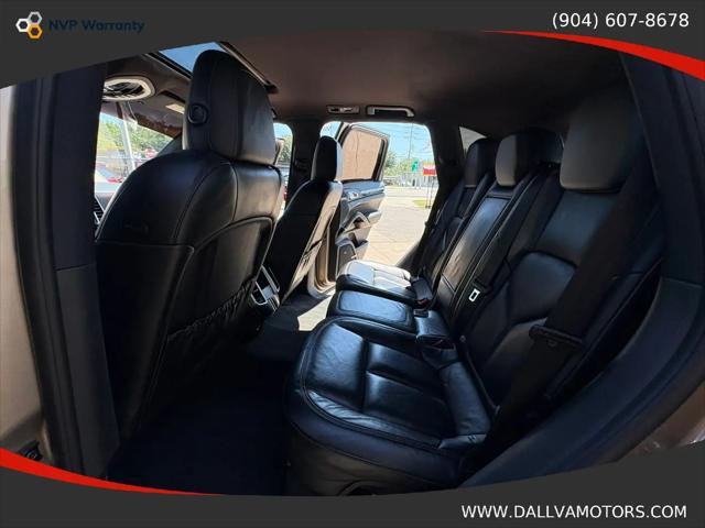 2016 Porsche Cayenne Cayenne