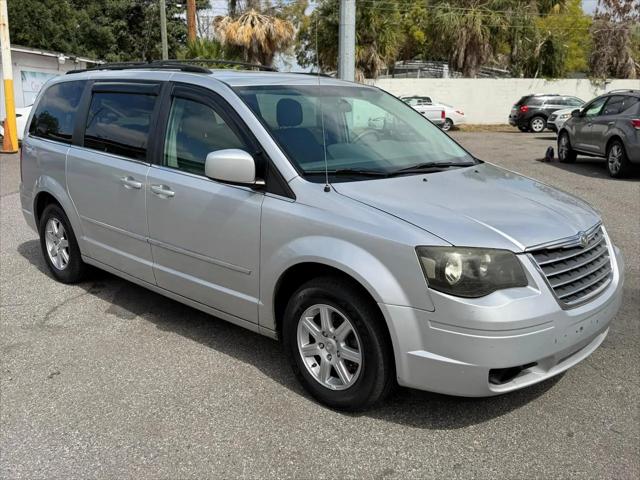2010 Chrysler Town & Country Touring