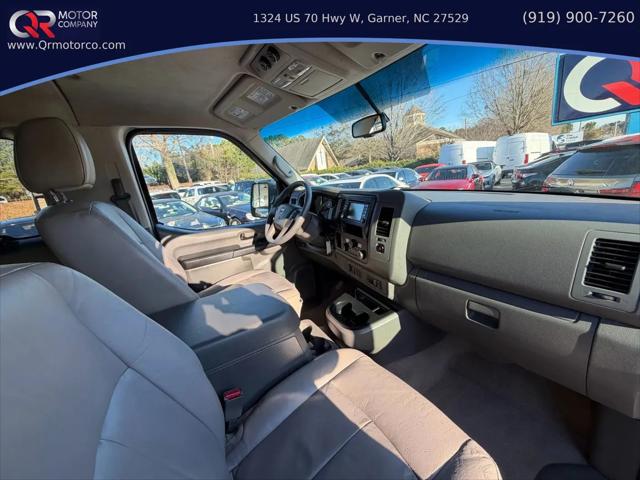 2016 Nissan 3500 SL V8