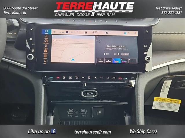 2026 Jeep Grand Cherokee Altitude 4x4
