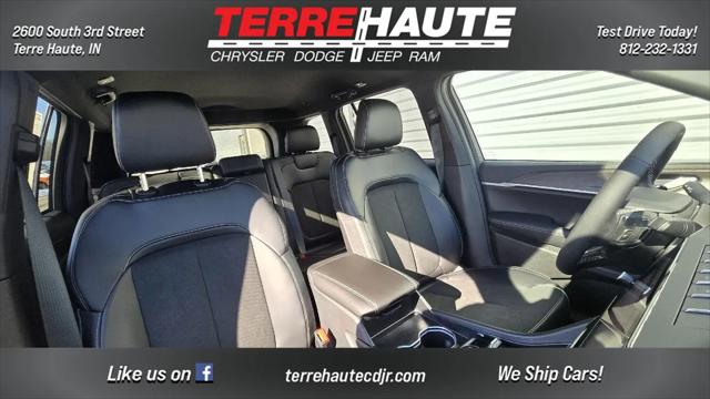 2026 Jeep Grand Cherokee Altitude 4x4