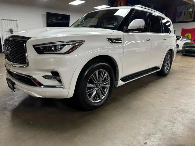 2022 INFINITI QX80 LUXE
