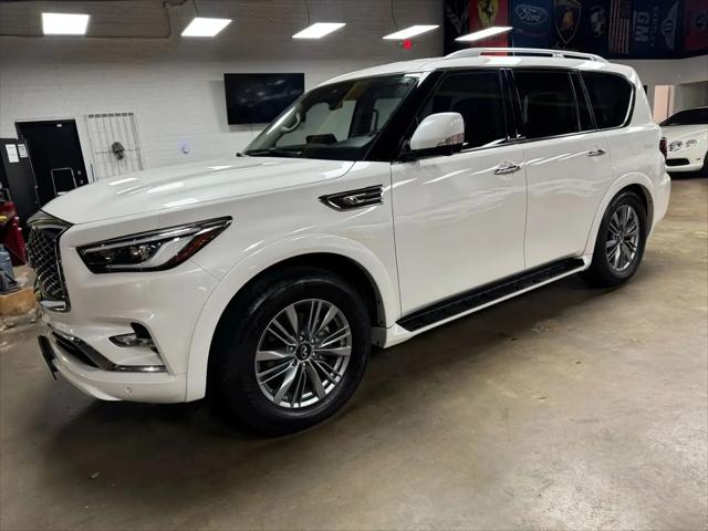 2022 INFINITI QX80 LUXE