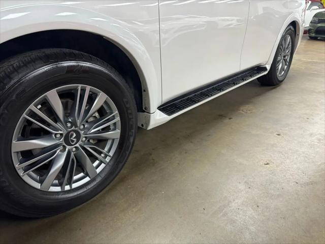 2022 INFINITI QX80 LUXE