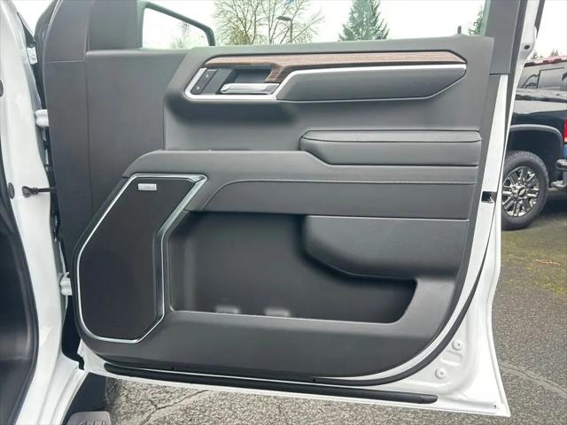 2026 Chevrolet Silverado 1500 4WD Crew Cab Short Bed RST