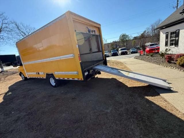 2017 GMC Savana Cutaway Work Van