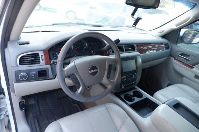 2011 GMC Yukon XL SLT