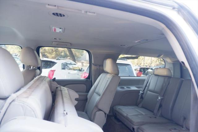 2011 GMC Yukon XL SLT