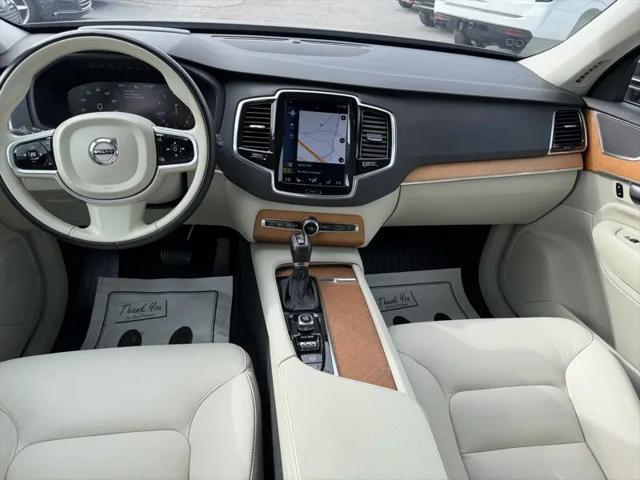 2021 Volvo XC90 T6 Momentum 7 Passenger