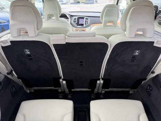 2021 Volvo XC90 T6 Momentum 7 Passenger