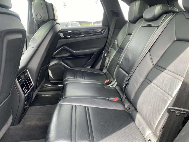 2021 Porsche Cayenne Cayenne