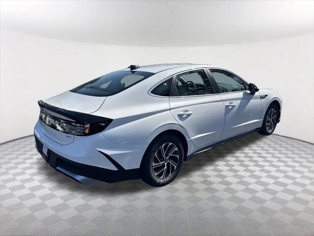 2026 Hyundai Sonata Hybrid Blue