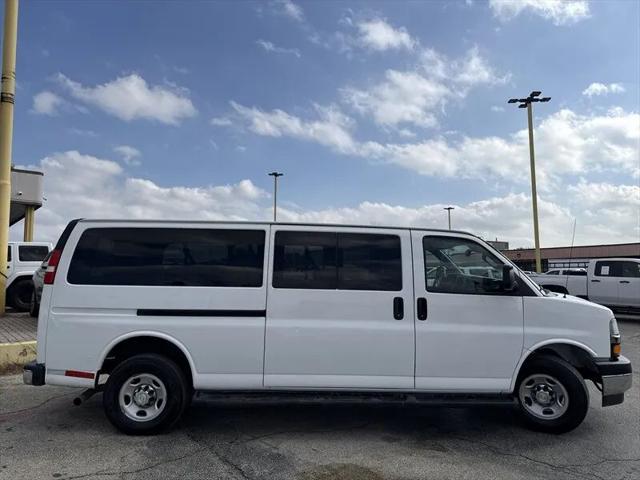2020 Chevrolet Express Passenger RWD 3500 Extended Wheelbase LT