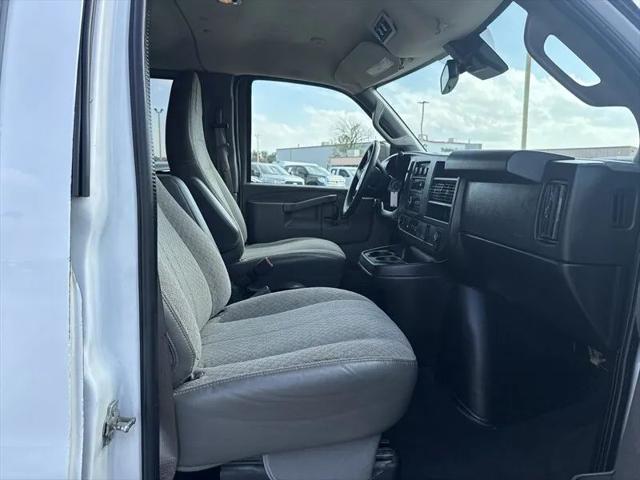 2020 Chevrolet Express Passenger RWD 3500 Extended Wheelbase LT