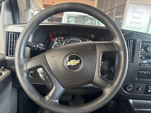 2020 Chevrolet Express Passenger RWD 3500 Extended Wheelbase LT