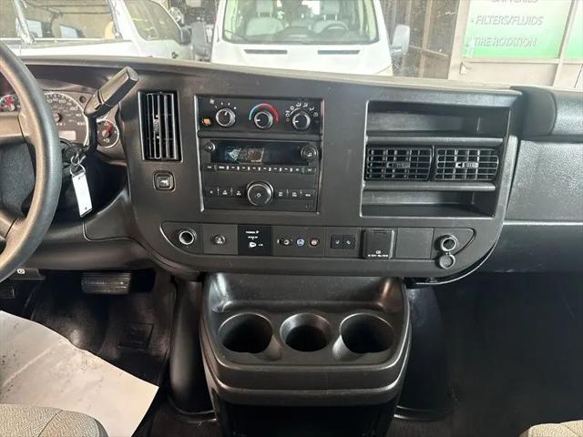 2020 Chevrolet Express Passenger RWD 3500 Extended Wheelbase LT