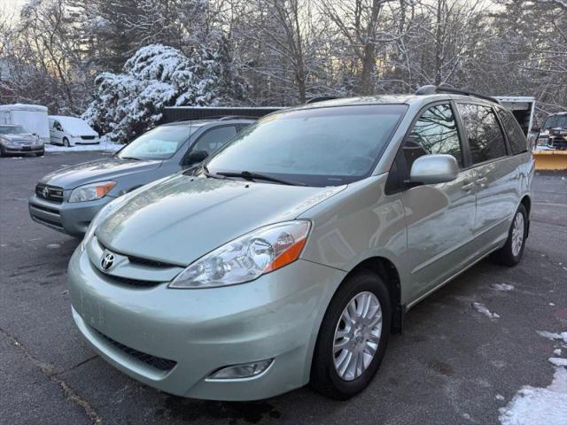 2010 Toyota Sienna XLE