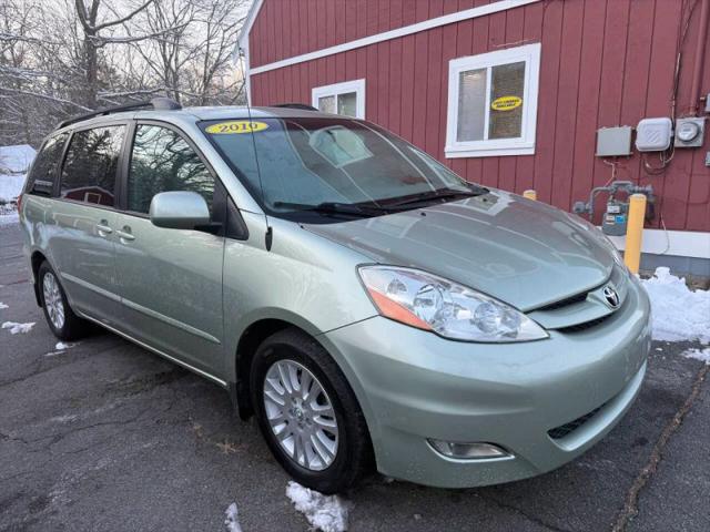 2010 Toyota Sienna XLE